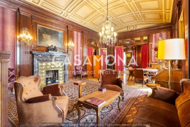 Amazing and Majestic Apartment with Stupendous Style in the Eixample Dreta