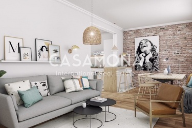 Opportunity for Investment to Rent Out near Sagrada Familia - 3 Renovated Apartments for Sale