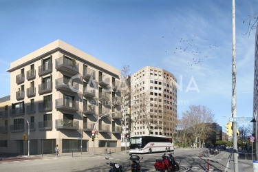 Brand New Bright Apartments with Parking Space on Vía Numancia in Les Corts