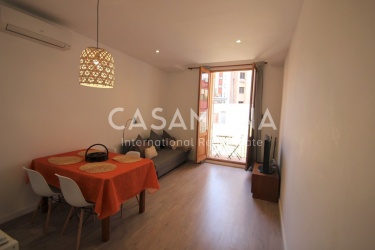 Apartament d'1 habitació contemporània amb balcó a Sant Antoni