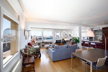 Superbe appartement de 2 chambres avec vue imprenable sur le port