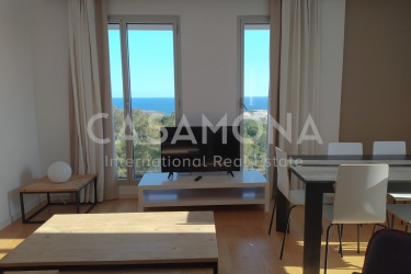 Apartamento de 2 dormitorios y 2 baos con impresionantes vistas en Poble Nou