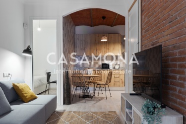 Apartamento de 3 dormitorios totalmente renovado en Poble Sec