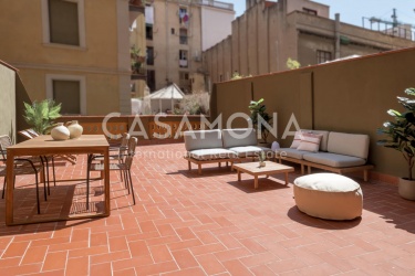 Moderno e completamente servito appartamento con 2 camere da letto e enorme terrazza privata