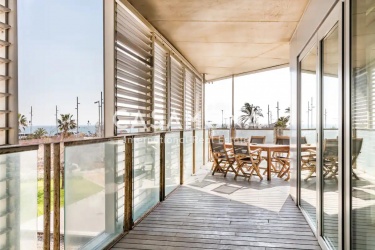 Mooi appartement naast het strand met toeristenvergunning