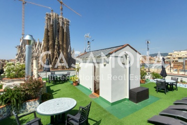 Schne Luxuswohnung mit Terrasse und Blick auf die Sagrada