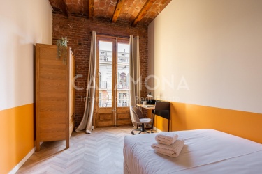 Apartamento Premium de 4 dormitorios y 2 baños en Gracia