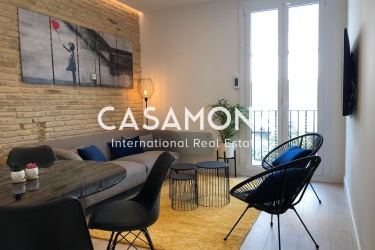 (LOUÉ) Chic Appartement Rénové de 1 Chambre près du Parc Turó avec Terrasse